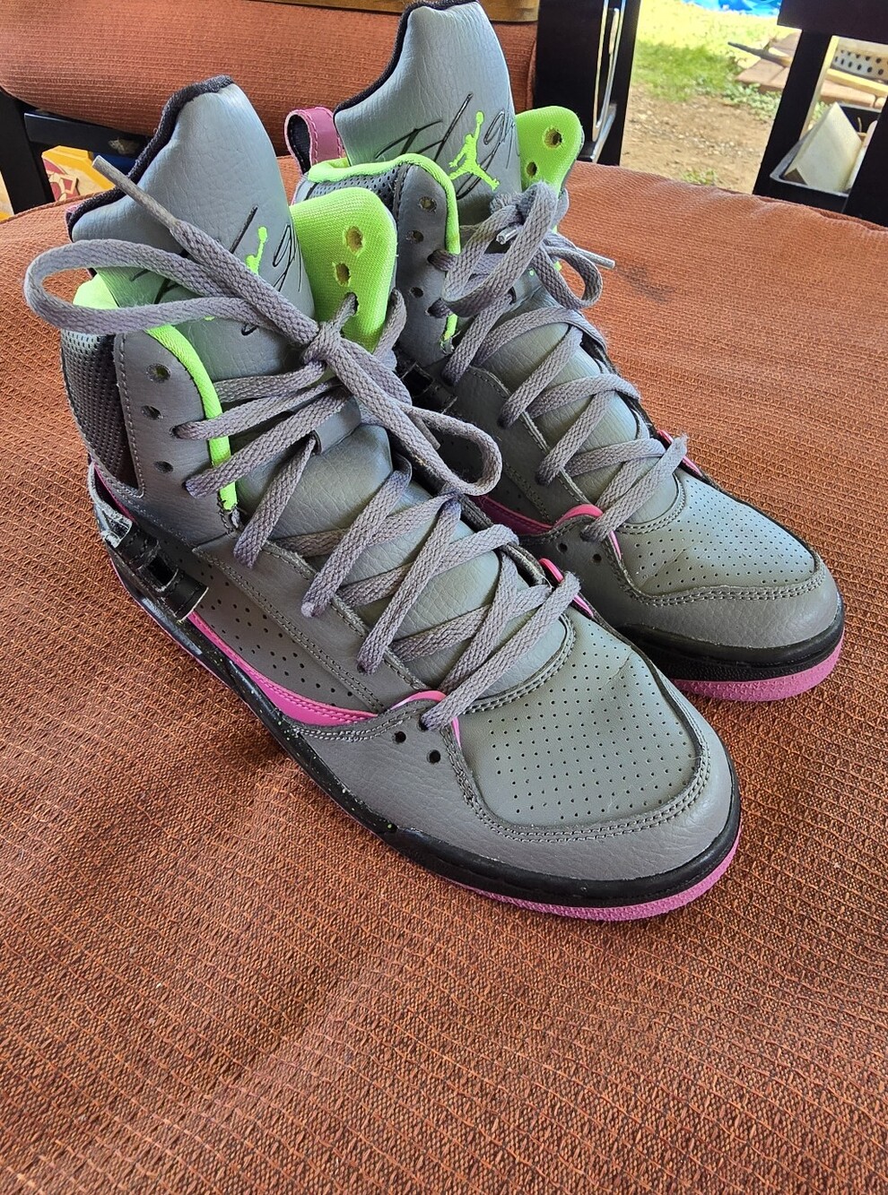 Nike Jordan Flight 45 High sneakers in a grey colorway with lime green and pink
